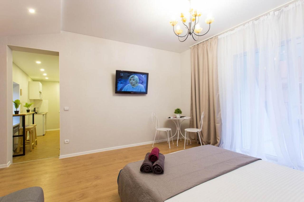 Studio Near Metro Yaroslava Mudroho, Universytet - Mykoly Khvylovoho Str 5-3 Κχαρκίβ Εξωτερικό φωτογραφία