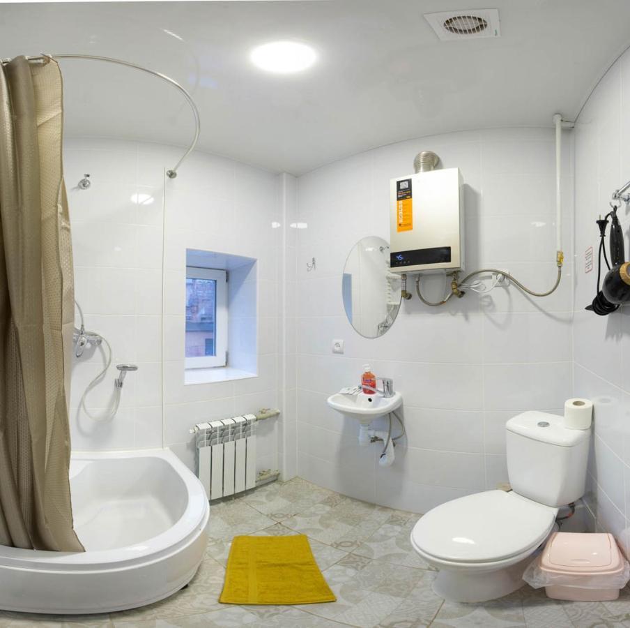 Studio Near Metro Yaroslava Mudroho, Universytet - Mykoly Khvylovoho Str 5-3 Κχαρκίβ Εξωτερικό φωτογραφία