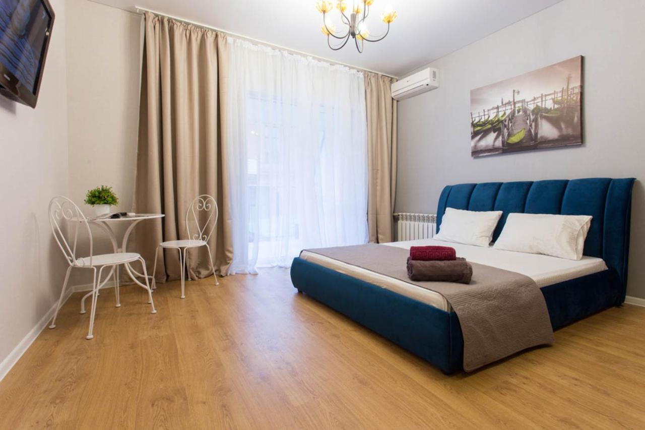Studio Near Metro Yaroslava Mudroho, Universytet - Mykoly Khvylovoho Str 5-3 Κχαρκίβ Εξωτερικό φωτογραφία