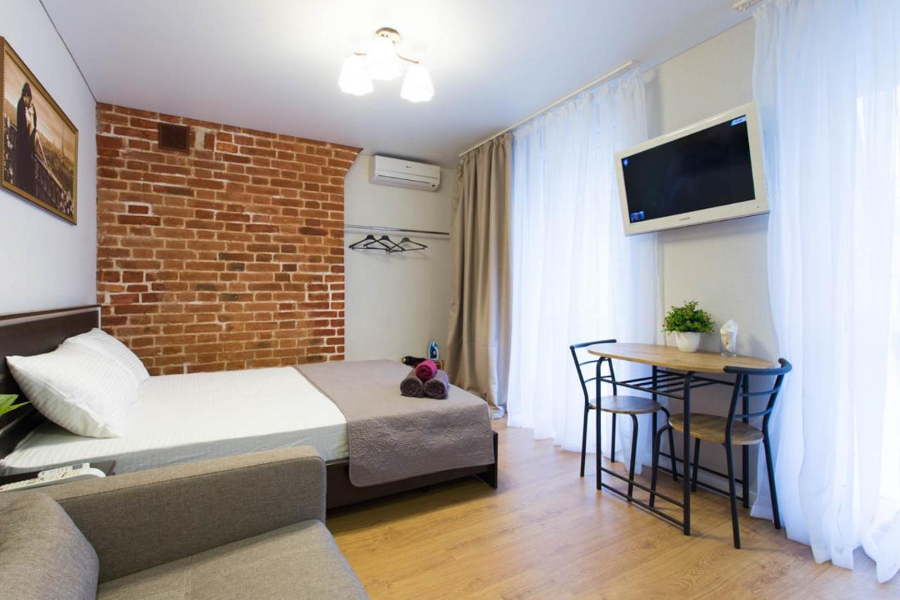 Studio Near Metro Yaroslava Mudroho, Universytet - Mykoly Khvylovoho Str 5-3 Κχαρκίβ Εξωτερικό φωτογραφία