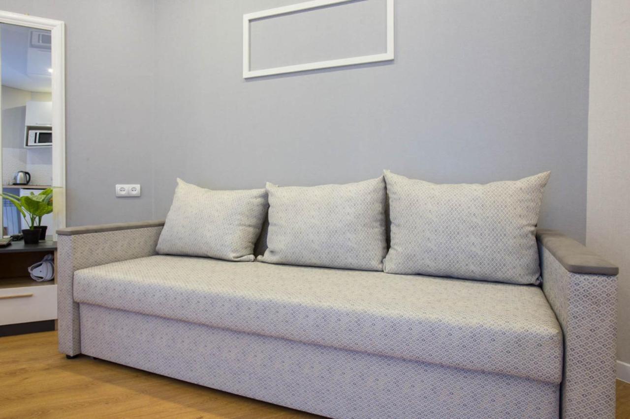 Studio Near Metro Yaroslava Mudroho, Universytet - Mykoly Khvylovoho Str 5-3 Κχαρκίβ Εξωτερικό φωτογραφία