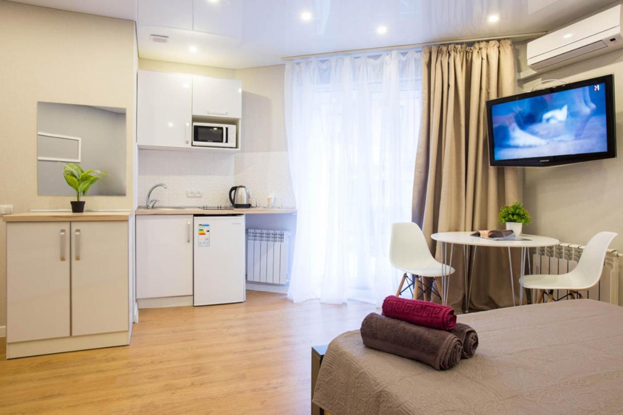 Studio Near Metro Yaroslava Mudroho, Universytet - Mykoly Khvylovoho Str 5-3 Κχαρκίβ Εξωτερικό φωτογραφία