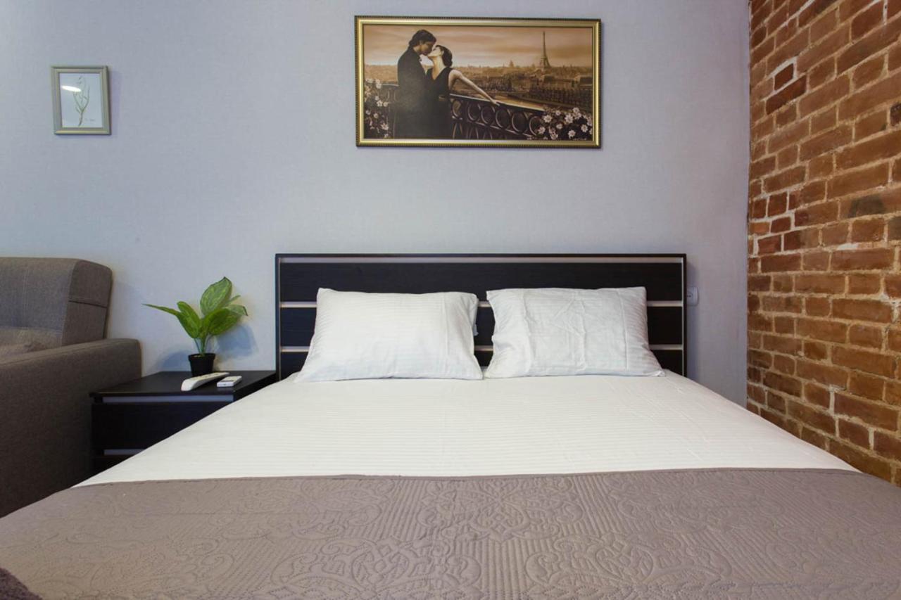Studio Near Metro Yaroslava Mudroho, Universytet - Mykoly Khvylovoho Str 5-3 Κχαρκίβ Εξωτερικό φωτογραφία